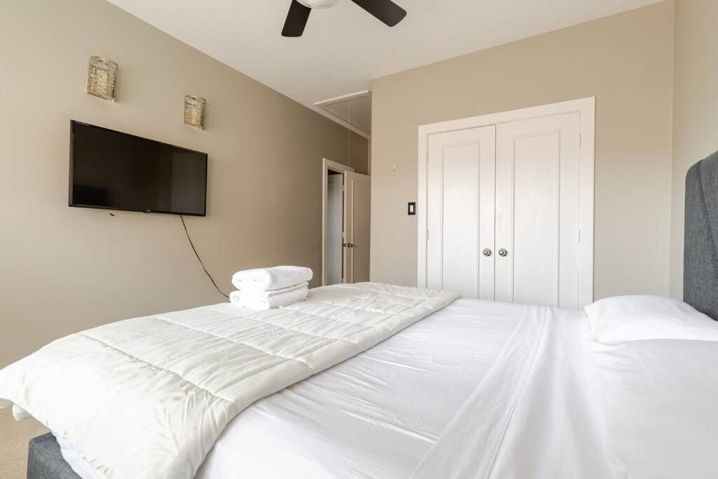 Wanderlust Villa Near Galleria Mall Хьюстон Экстерьер фото