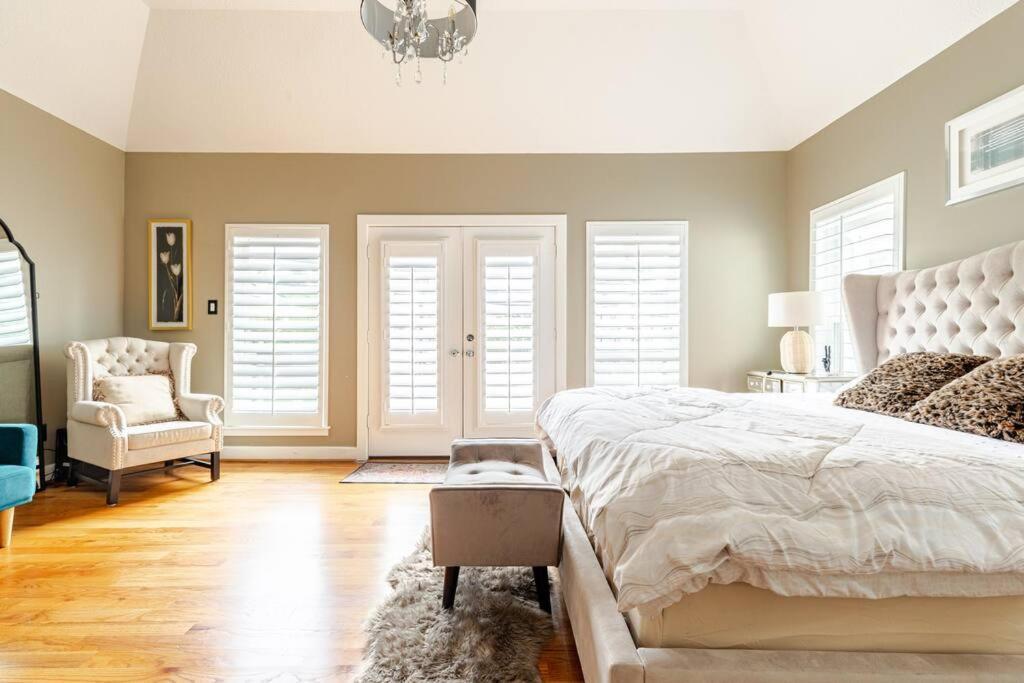 Wanderlust Villa Near Galleria Mall Хьюстон Экстерьер фото