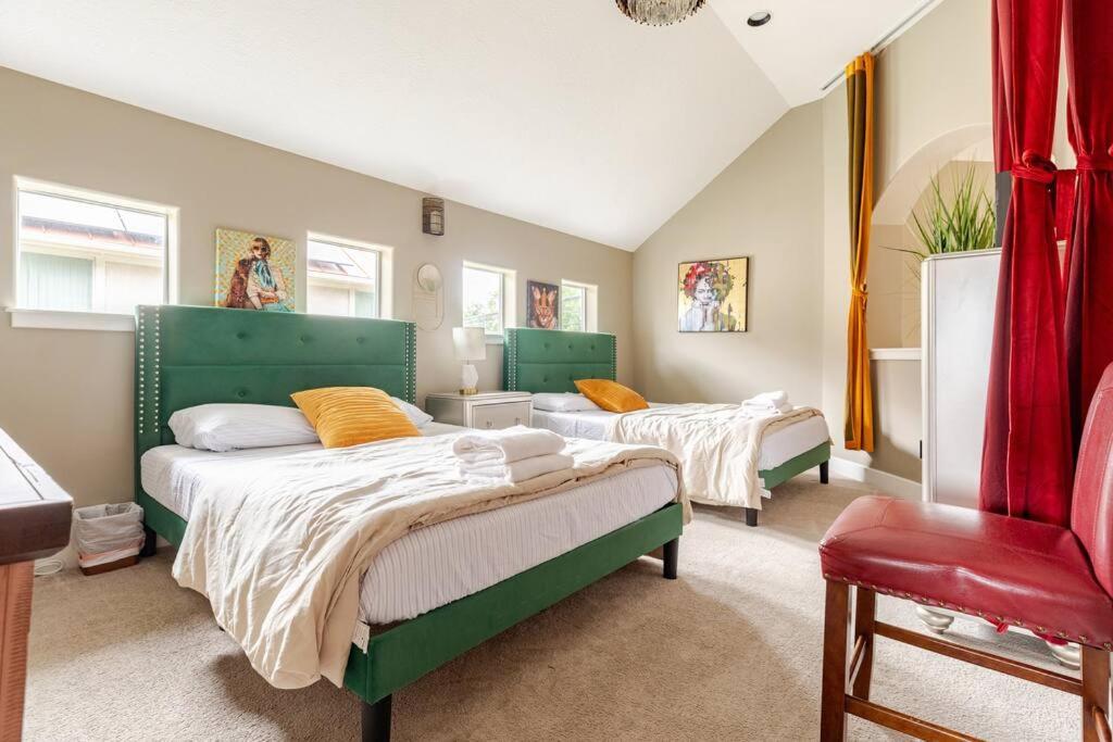 Wanderlust Villa Near Galleria Mall Хьюстон Экстерьер фото
